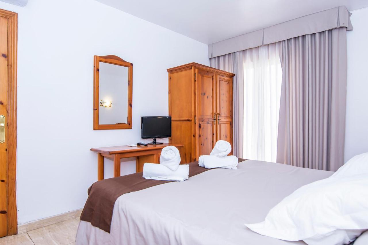 Double or Twin Room Balcony
