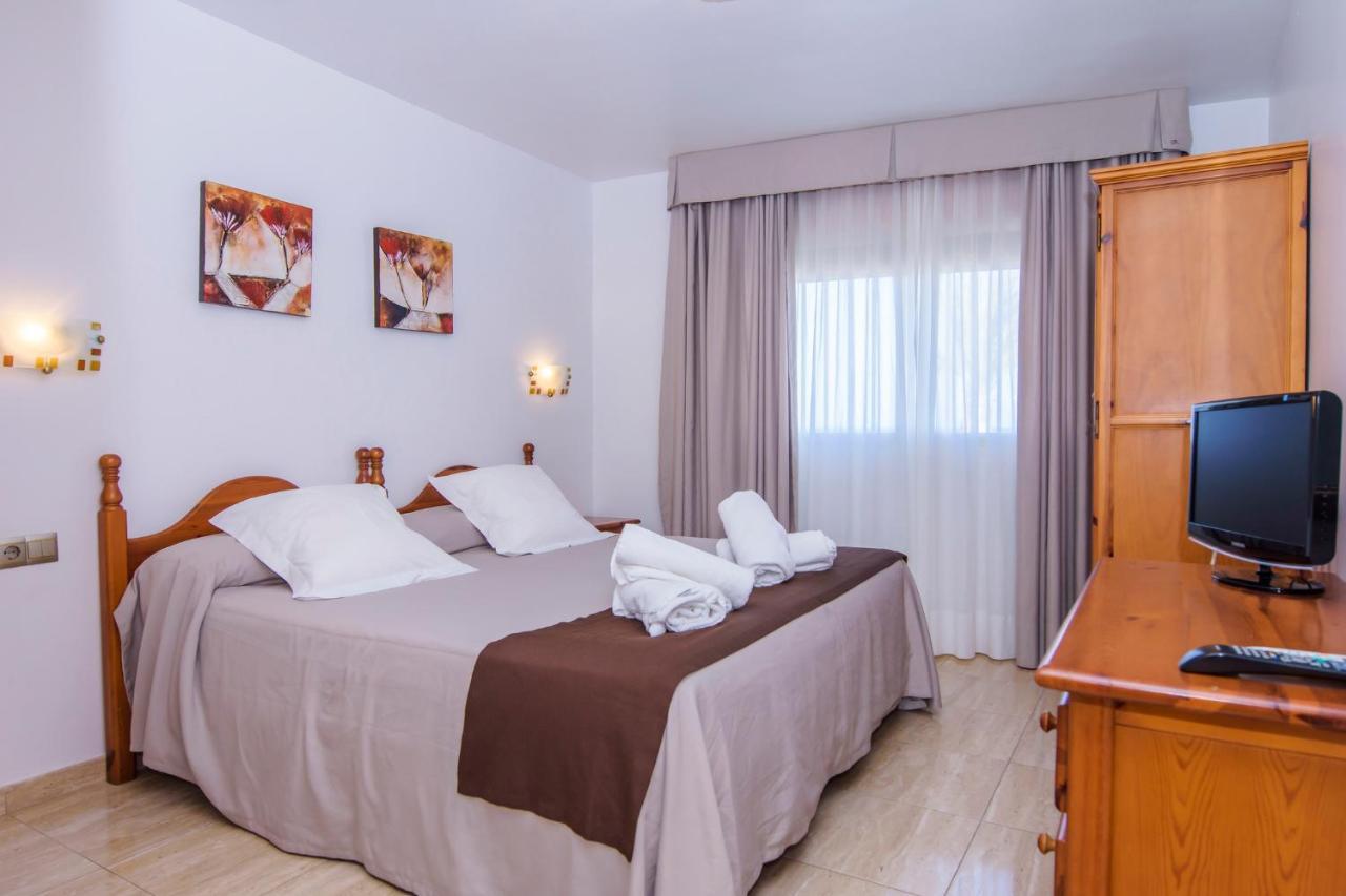 Double or Twin Room Sea View